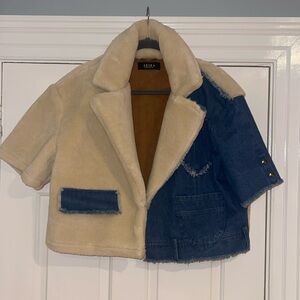 NWOT Akira Aimee denim and Sherpa short sleeve cropped jacket small